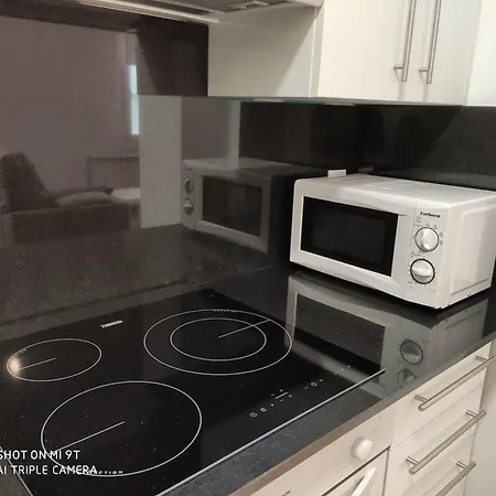 2 Bedrooms With Wifi At Appartamento